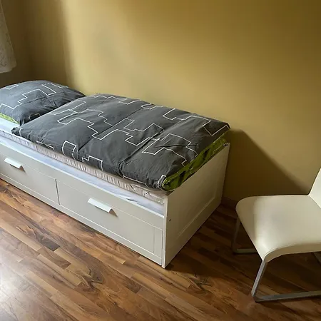 In Seenaehe Апартаменты Нойруппин